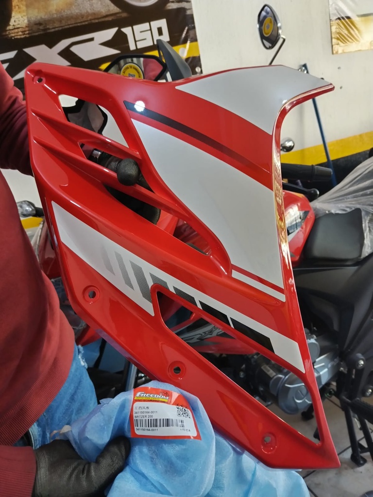 SPITZER 200 - TAPA DEL MEDIA IZQ ROJO
